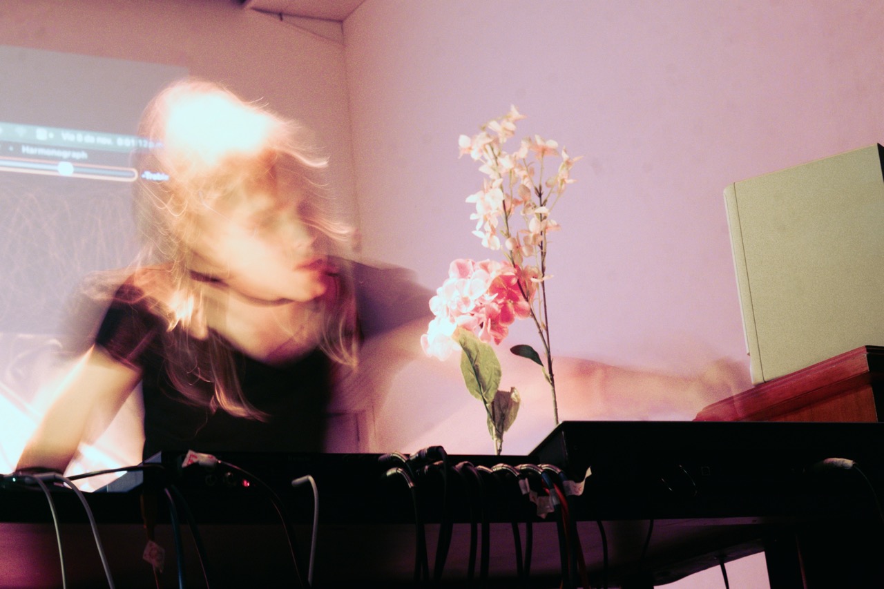 © zVg: «Fist-fight with a MIDI keyboard»